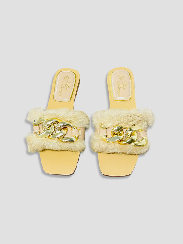 Fluffy Chain Decor Slippers