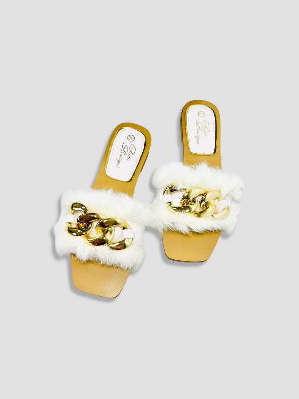 Fluffy Chain Decor Slippers