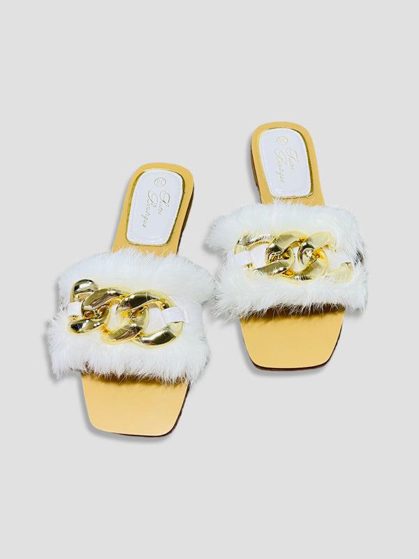 Fluffy Chain Decor Slippers