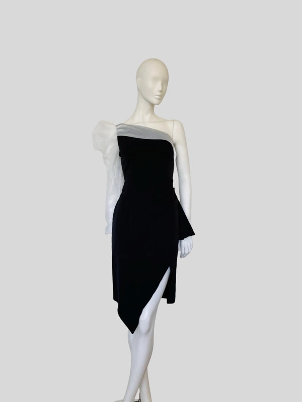 Elegant Black One-Shoulder Asymmetrical Dress