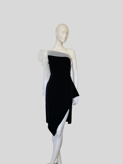 Elegant Black One-Shoulder Asymmetrical Dress
