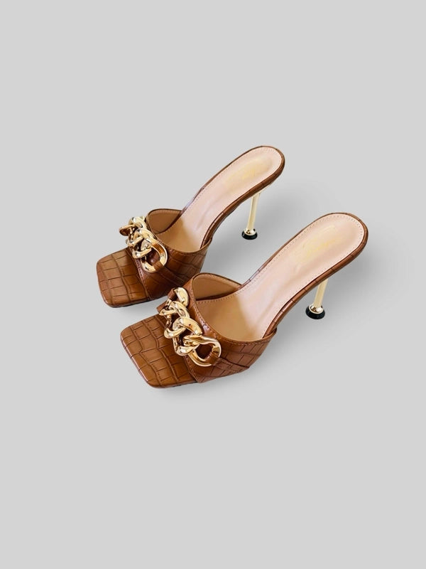 Square Open-Toe Croc Leather Sandale
