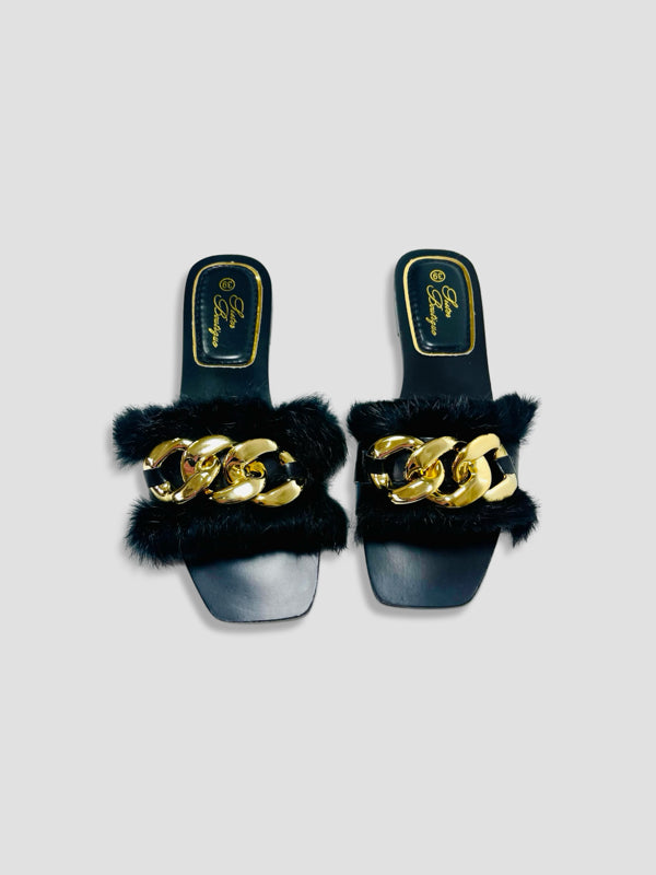 Fluffy Chain Decor Slippers